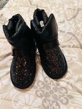 Kids Black Glitter Winter Boots